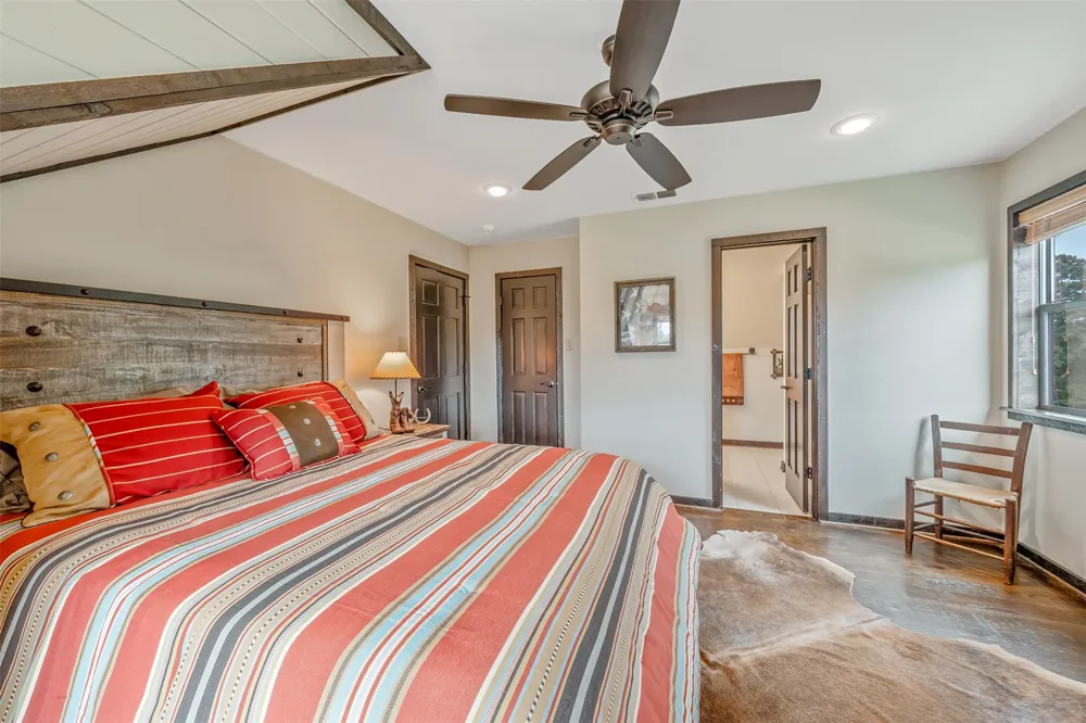 23241 County Road 2159 Troup, TX 75789