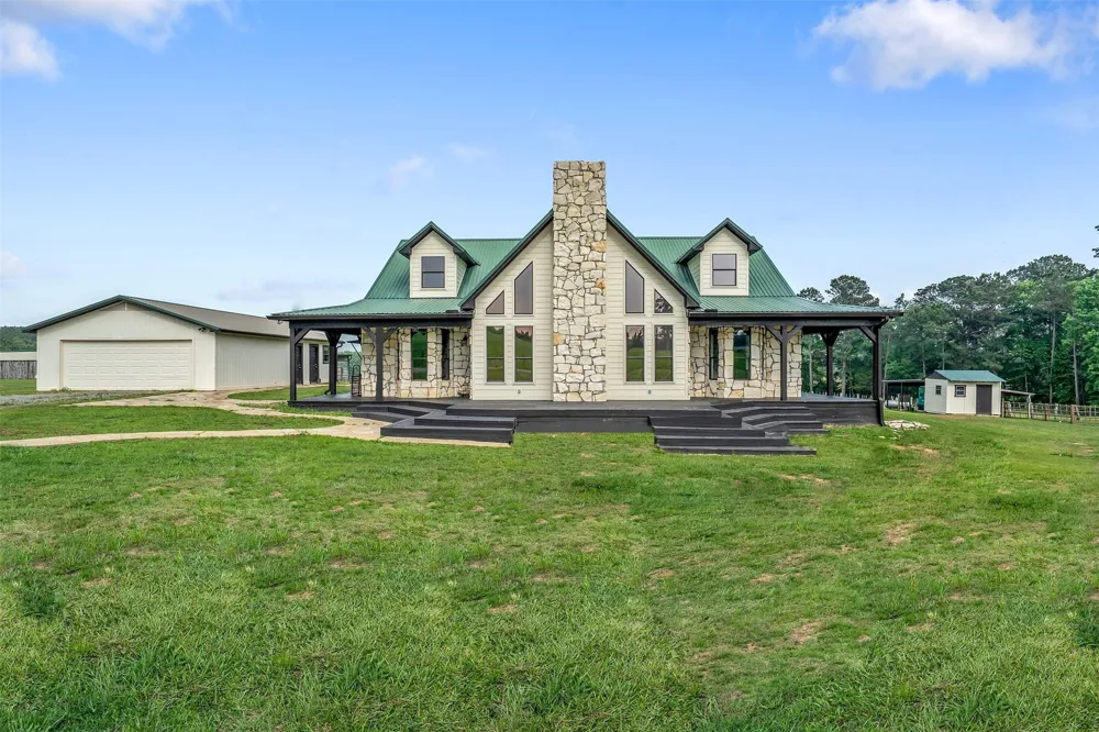 23241 County Road 2159 Troup, TX 75789