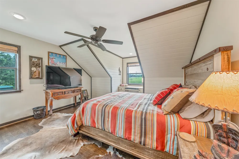 23241 County Road 2159 Troup, TX 75789