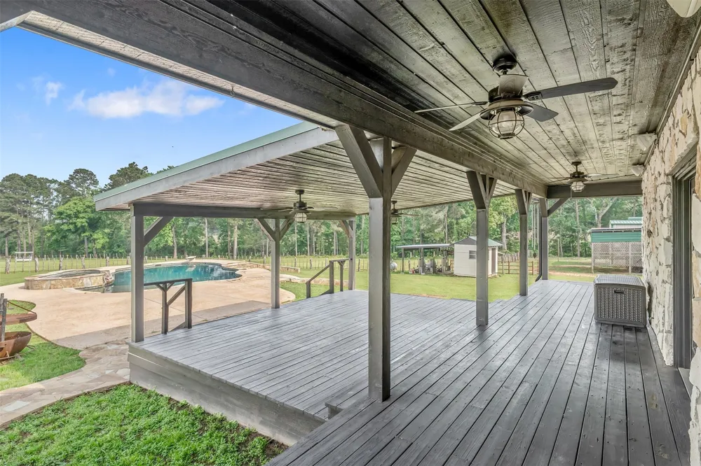 23241 County Road 2159 Troup, TX 75789