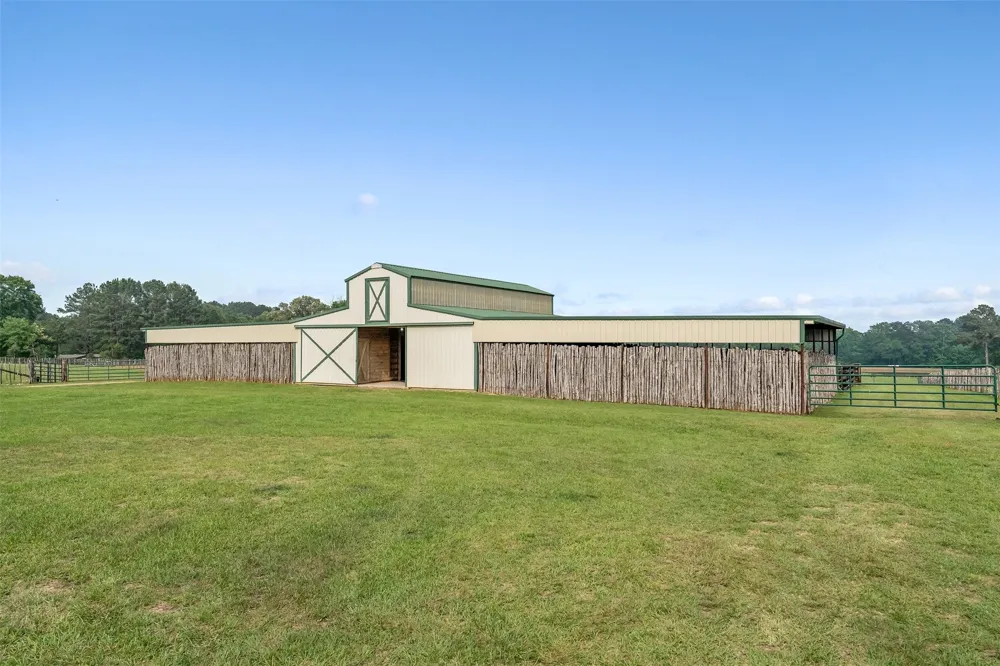 23241 County Road 2159 Troup, TX 75789