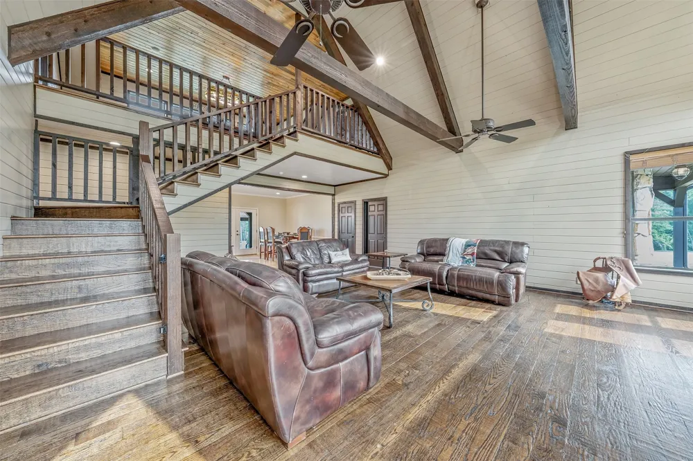 23241 County Road 2159 Troup, TX 75789