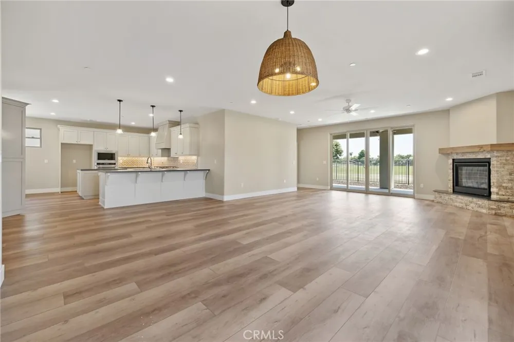546 Little Exeter, CA 93221