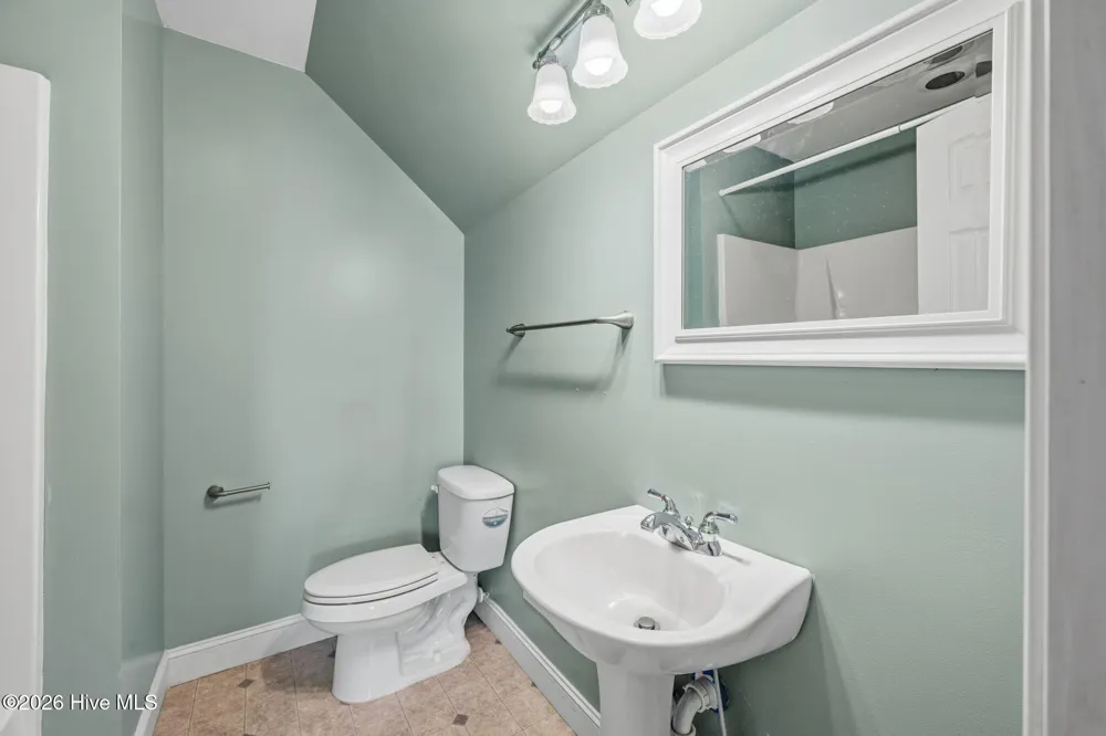 362 Lees Chapel Road Pollocksville, NC 28573