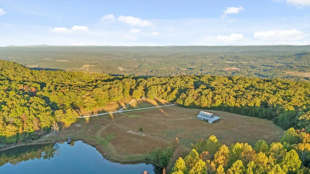895 Hidden Brow Road Menlo, GA 30731