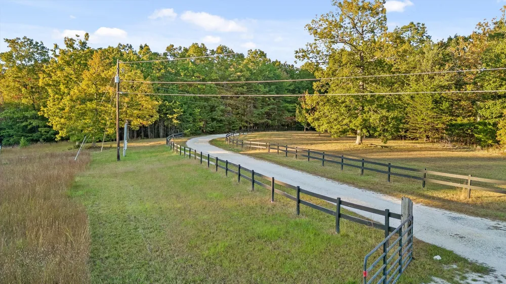 895 Hidden Brow Road Menlo, GA 30731
