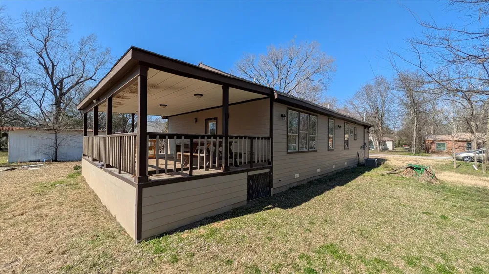 409 Giles Street Mineola, TX 75773