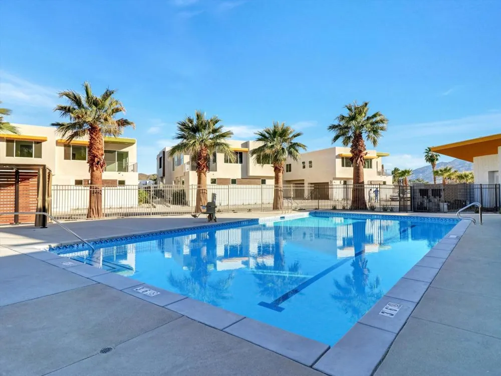 798 Obsidian Loop E Palm Springs, CA 92264