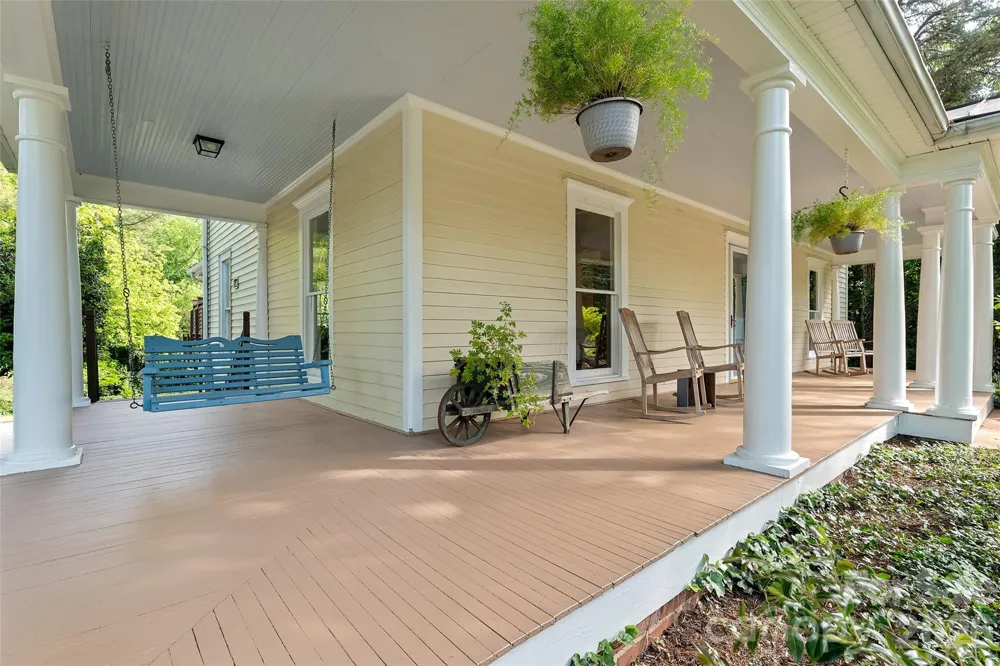 602 Main Street Davidson, NC 28036