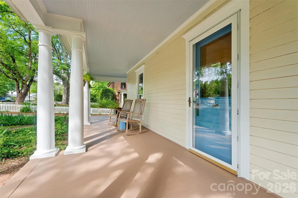 602 Main Street Davidson, NC 28036