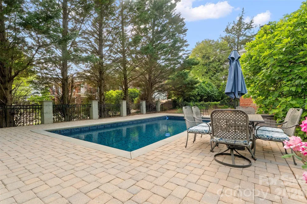 602 Main Street Davidson, NC 28036