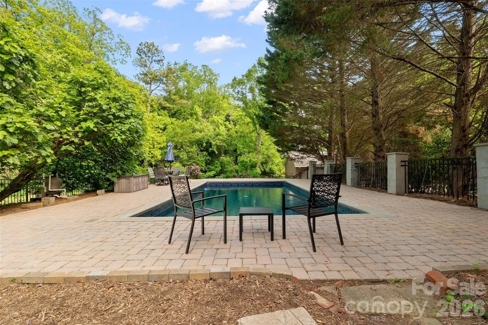 602 Main Street Davidson, NC 28036