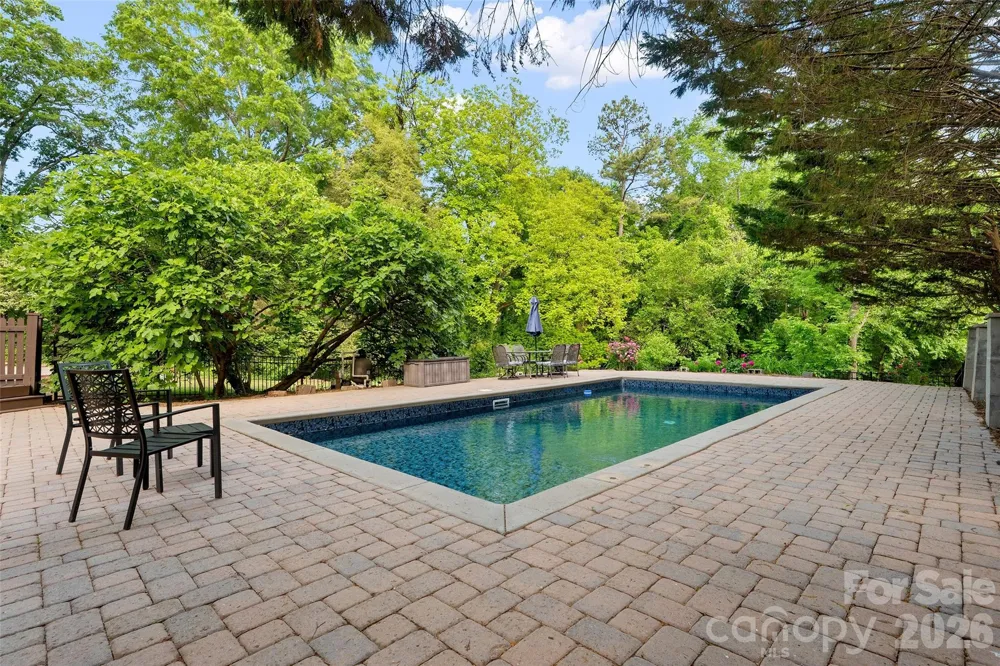 602 Main Street Davidson, NC 28036