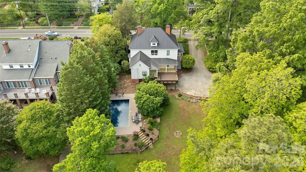602 Main Street Davidson, NC 28036