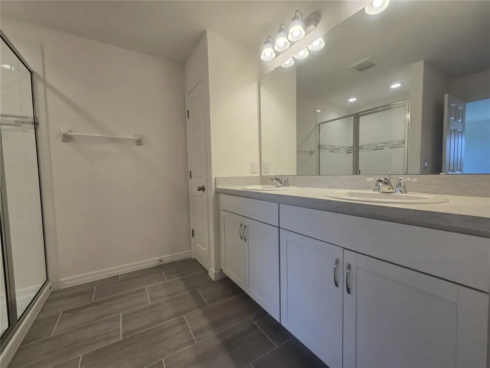 2536 STARRY POINT St Cloud, FL 34769