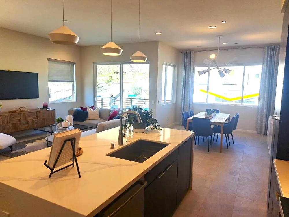 730 Obsidian Loop E Palm Springs, CA 92264