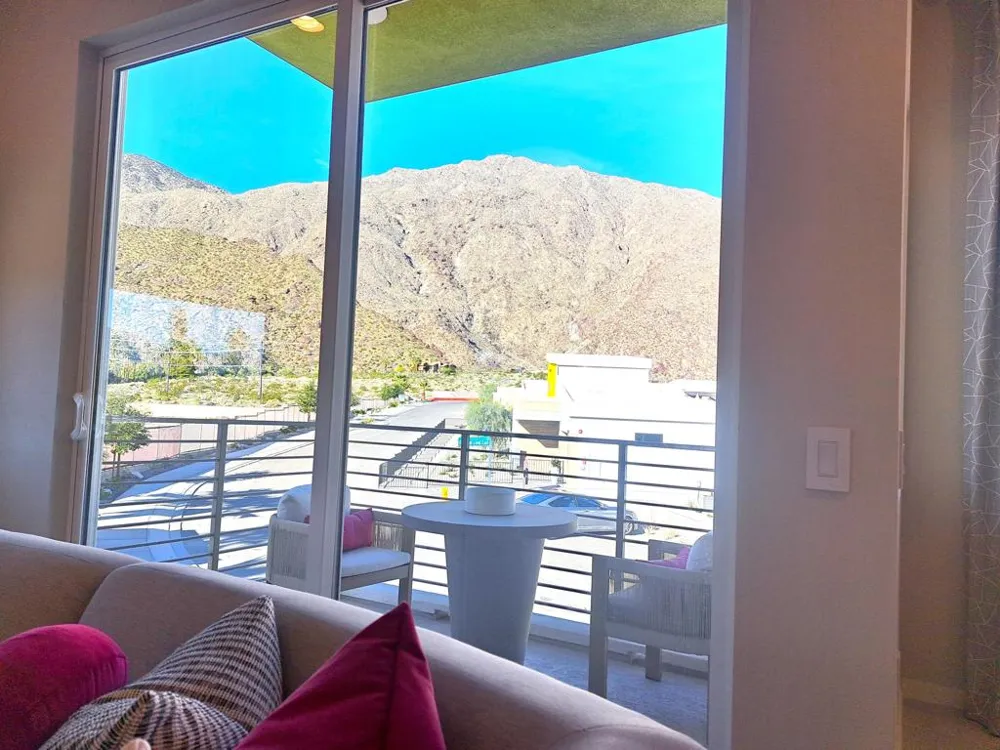 730 Obsidian Loop E Palm Springs, CA 92264