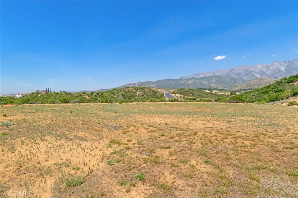 39510 Eastview Court Yucaipa, CA 92399