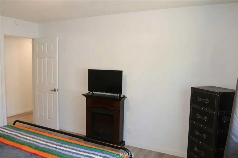 509 Moreno Sugarloaf, CA 92386