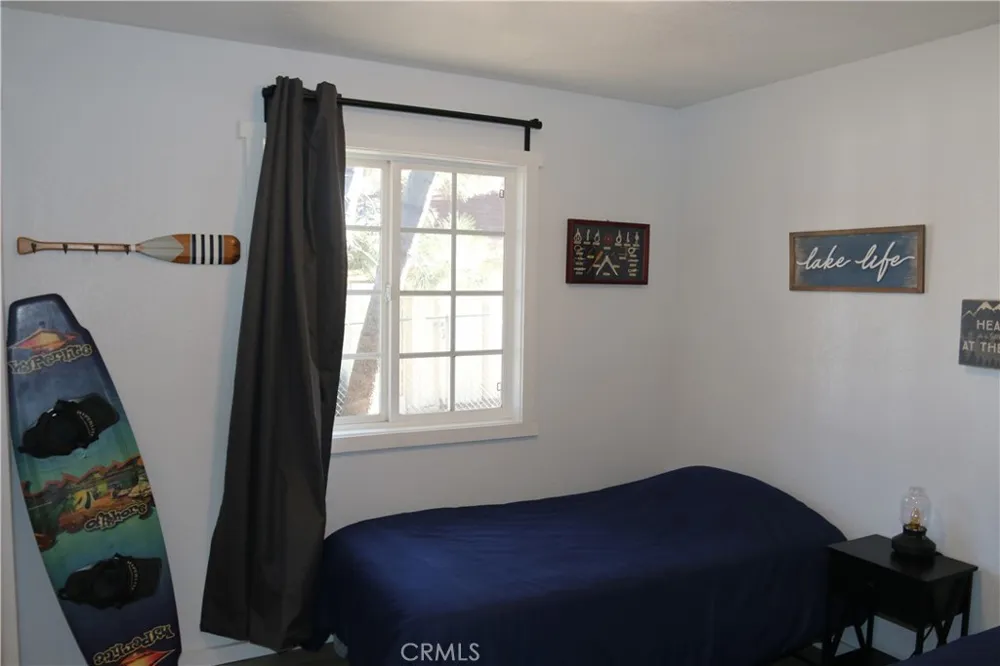 509 Moreno Sugarloaf, CA 92386