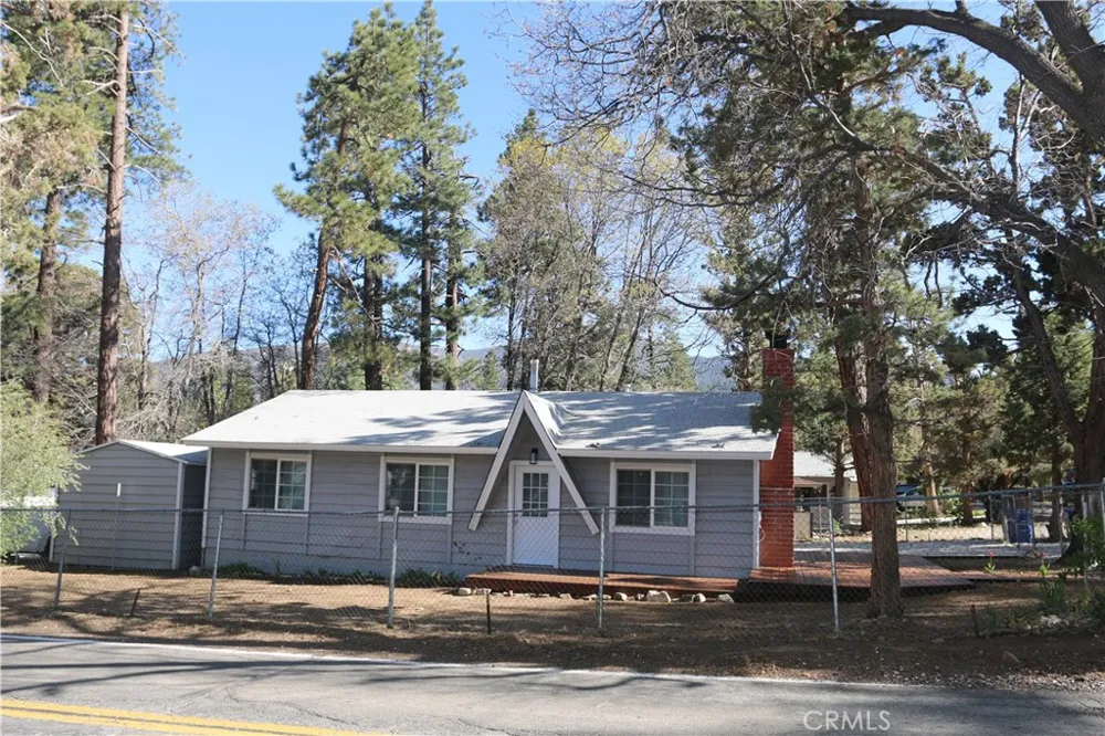 509 Moreno Sugarloaf, CA 92386