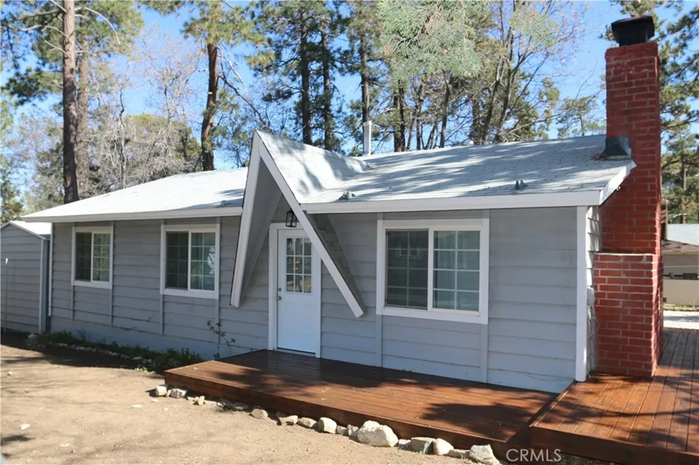 509 Moreno Sugarloaf, CA 92386