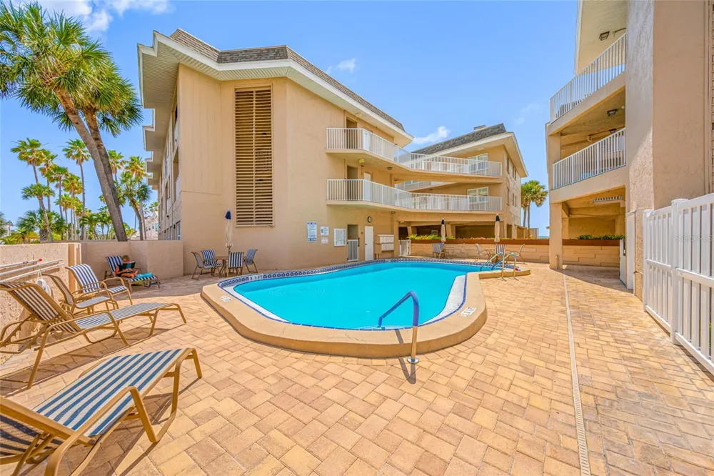 3100 GULF BOULEVARD #132 Belleair Beach, FL 33786