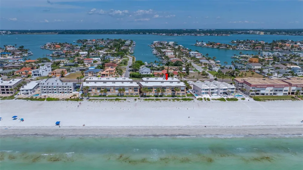 3100 GULF BOULEVARD #132 Belleair Beach, FL 33786