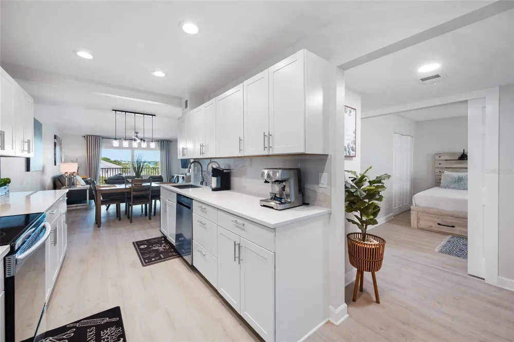 3100 GULF BOULEVARD #132 Belleair Beach, FL 33786