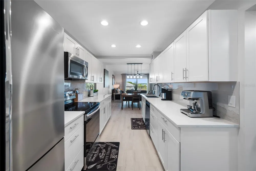3100 GULF BOULEVARD #132 Belleair Beach, FL 33786