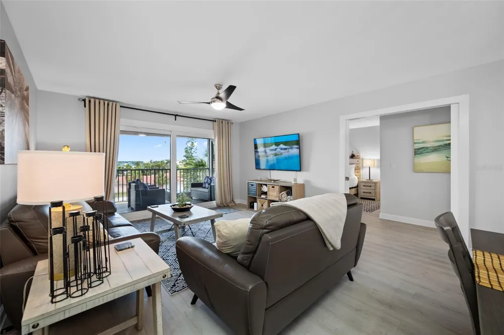 3100 GULF BOULEVARD #132 Belleair Beach, FL 33786