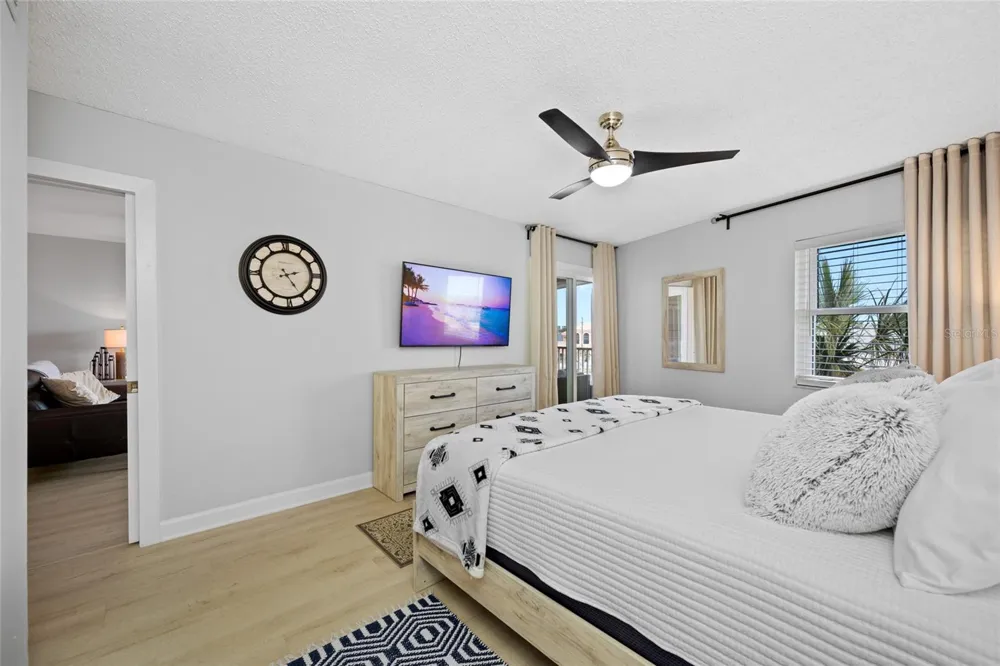3100 GULF BOULEVARD #132 Belleair Beach, FL 33786