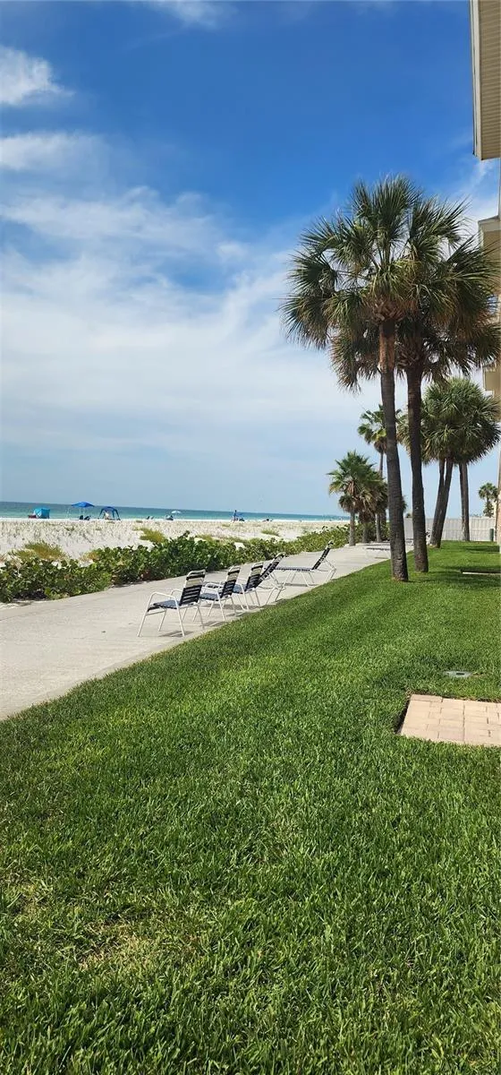 3100 GULF BOULEVARD #132 Belleair Beach, FL 33786