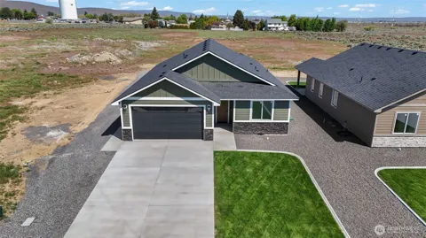 13 Parkside Lp