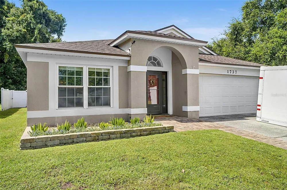 1737 SETTING SUN LOOP Casselberry, FL 32707