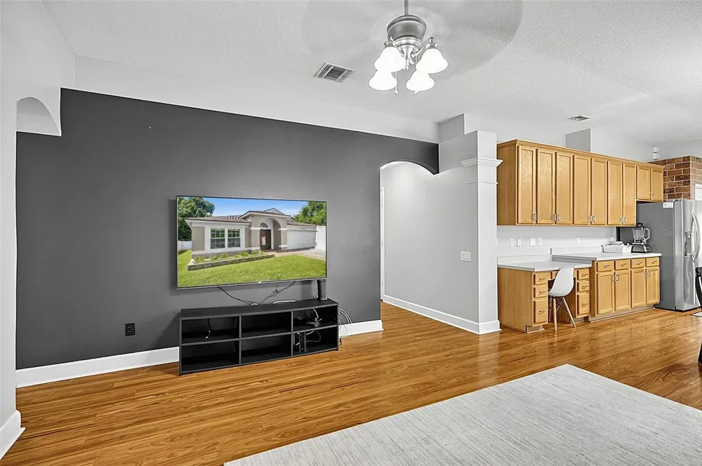 1737 SETTING SUN LOOP Casselberry, FL 32707