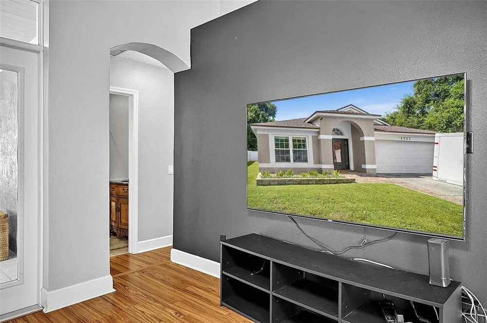 1737 SETTING SUN LOOP Casselberry, FL 32707