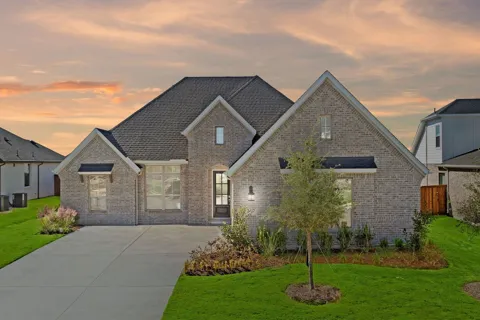 2331 Miranda Lane