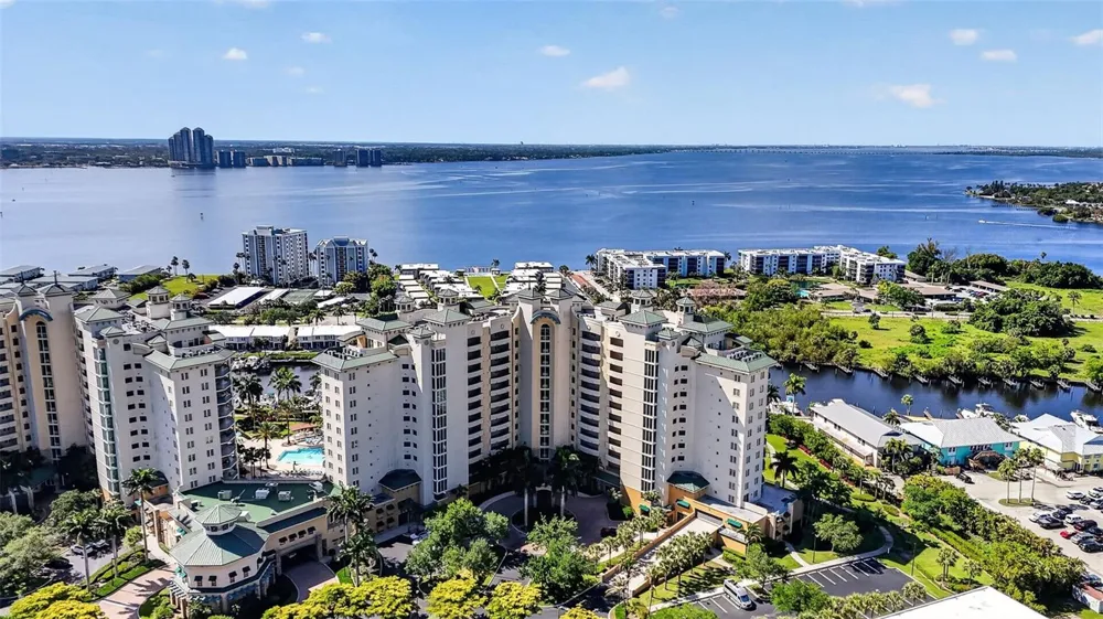 3426 HANCOCK BRIDGE PARKWAY #503 North Fort Myers, FL 33903