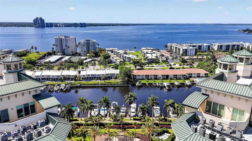 3426 HANCOCK BRIDGE PARKWAY #503 North Fort Myers, FL 33903