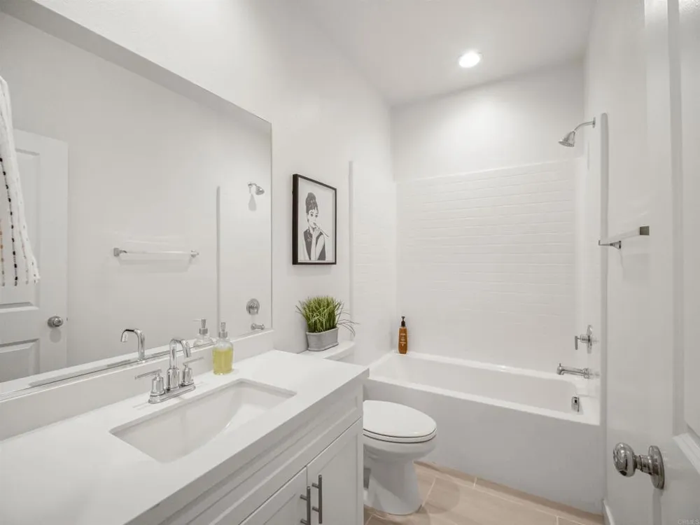 340 Millstream Court Santee, CA 92071