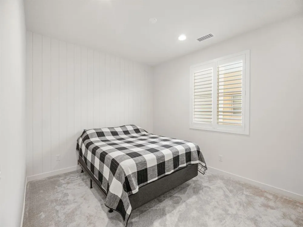 340 Millstream Court Santee, CA 92071