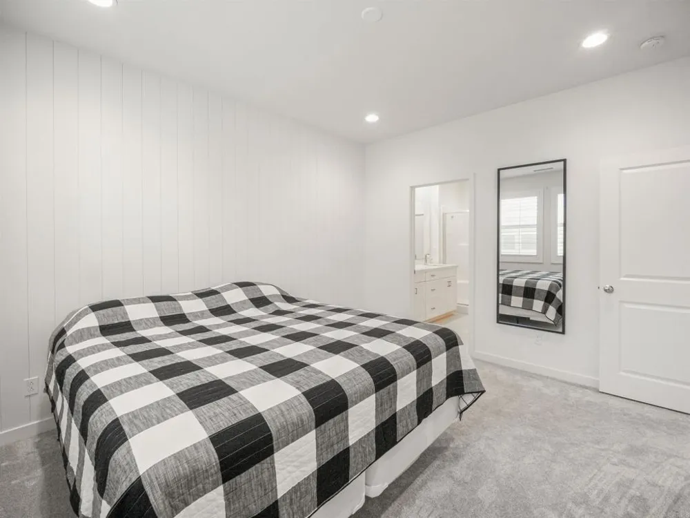 340 Millstream Court Santee, CA 92071
