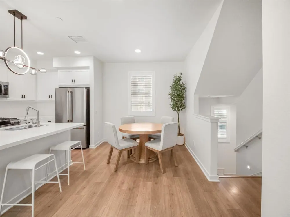 340 Millstream Court Santee, CA 92071