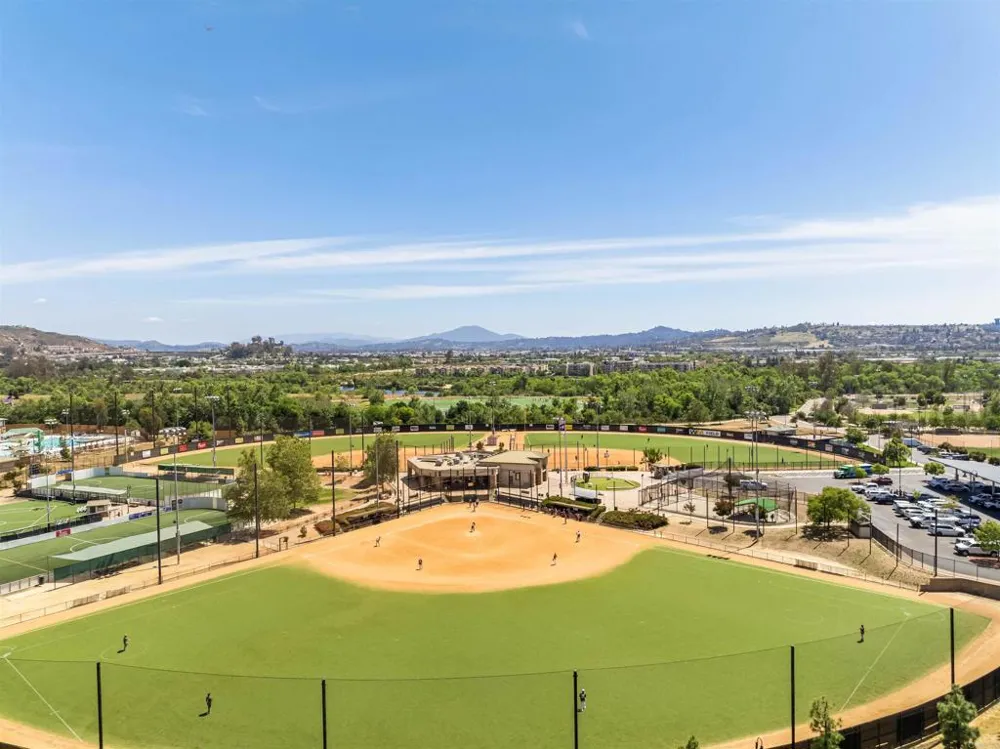 340 Millstream Court Santee, CA 92071