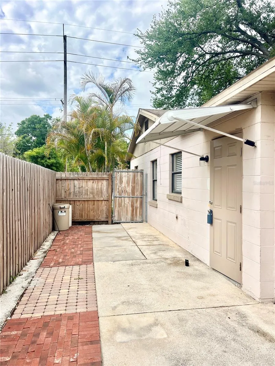 3110 W IVY STREET Tampa, FL 33607