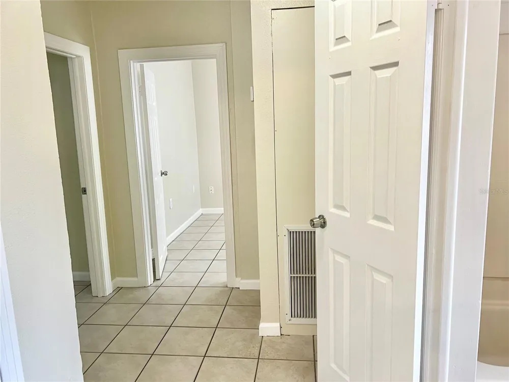 3110 W IVY STREET Tampa, FL 33607