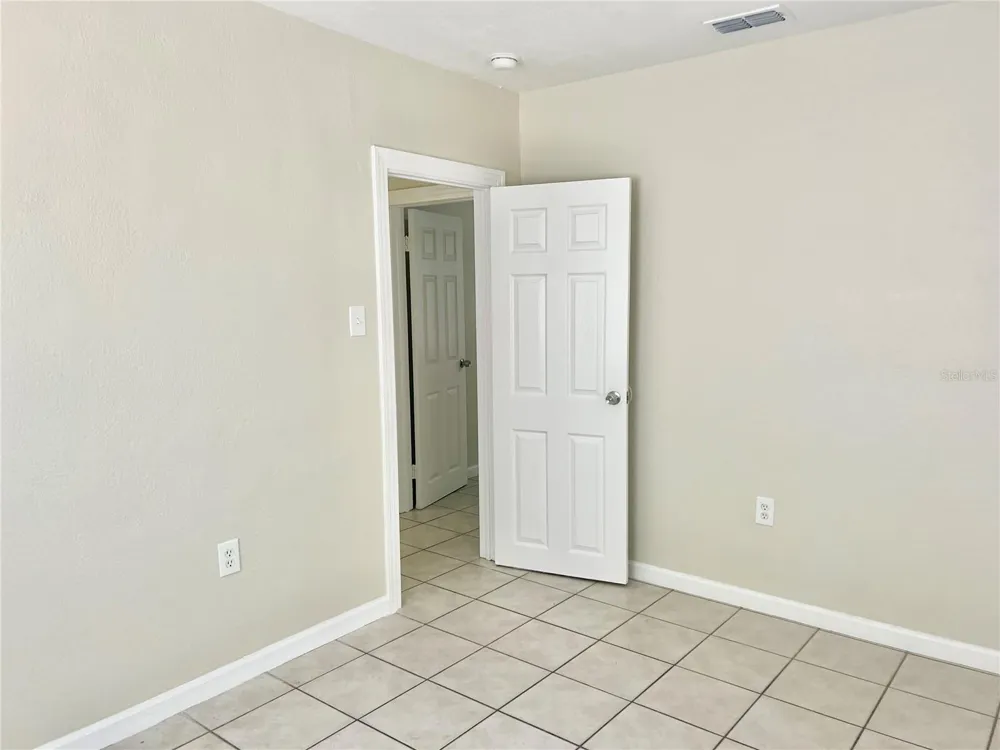 3110 W IVY STREET Tampa, FL 33607