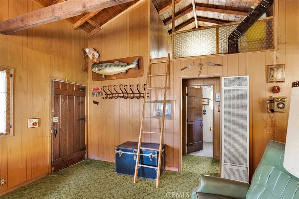2054 E Canyon Wrightwood, CA 92397