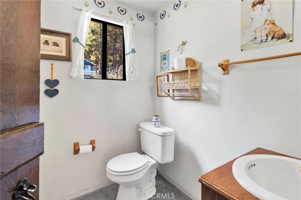 2054 E Canyon Wrightwood, CA 92397
